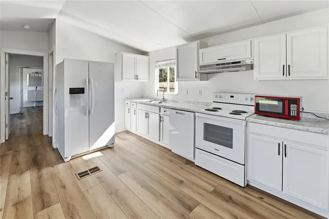 $1,300 | 3997 County Road 3190, Tyler, TX 75706