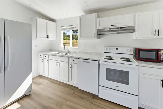 $1,300 | 3997 County Road 3190, Tyler, TX 75706