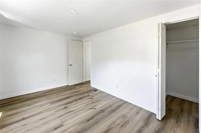 $1,300 | 3997 County Road 3190, Tyler, TX 75706