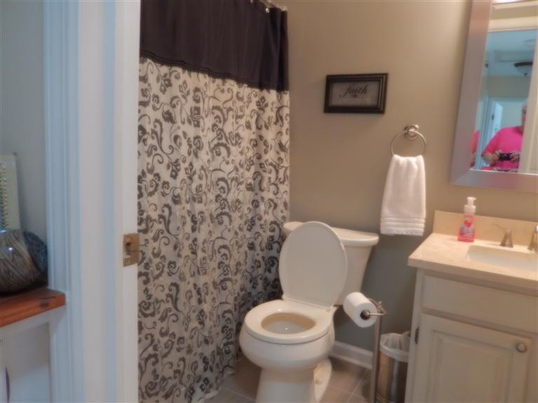 45224 Lemont Road Canton, MI 48187 - Photo 17 of 32 Photo 17