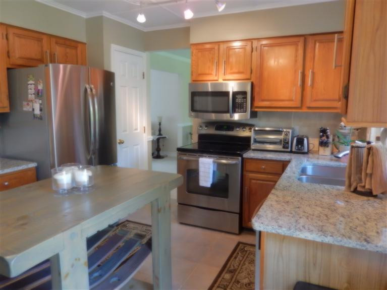 45224 Lemont Road Canton, MI 48187 - Photo 6 of 32 Photo 6
