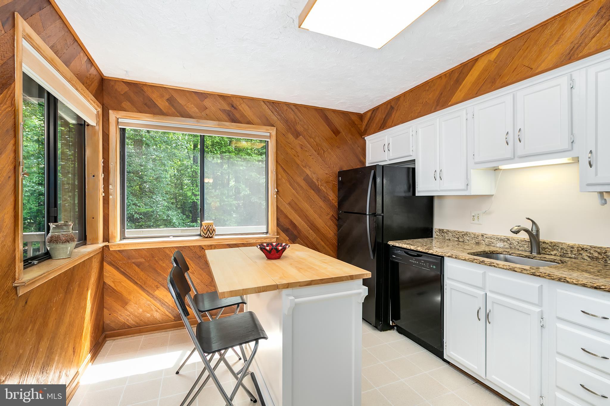 2040 Winged Foot Court Reston, VA 20191 - Photo 10 of 41 Gallery Image 10