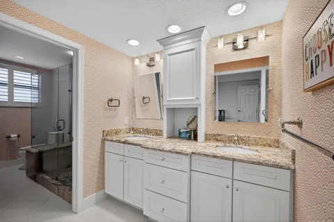 $850,000 | 16000 West Bay Drive, Unit 157, Jupiter, FL 33477