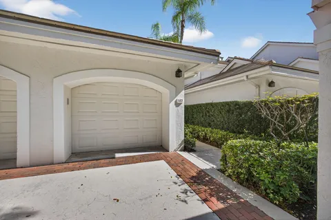 $850,000 | 16000 West Bay Drive, Unit 157, Jupiter, FL 33477