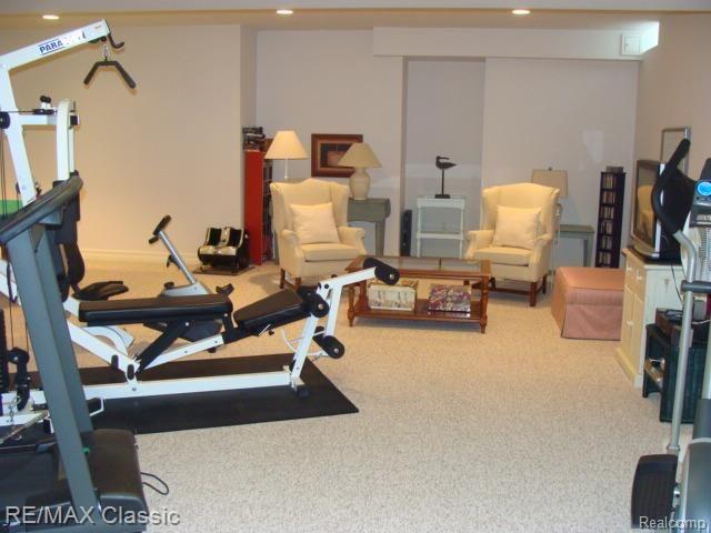 324 Woodward Avenue Rochester, MI 48307 - Photo 17 of 27 324 Woodward 023.jpg