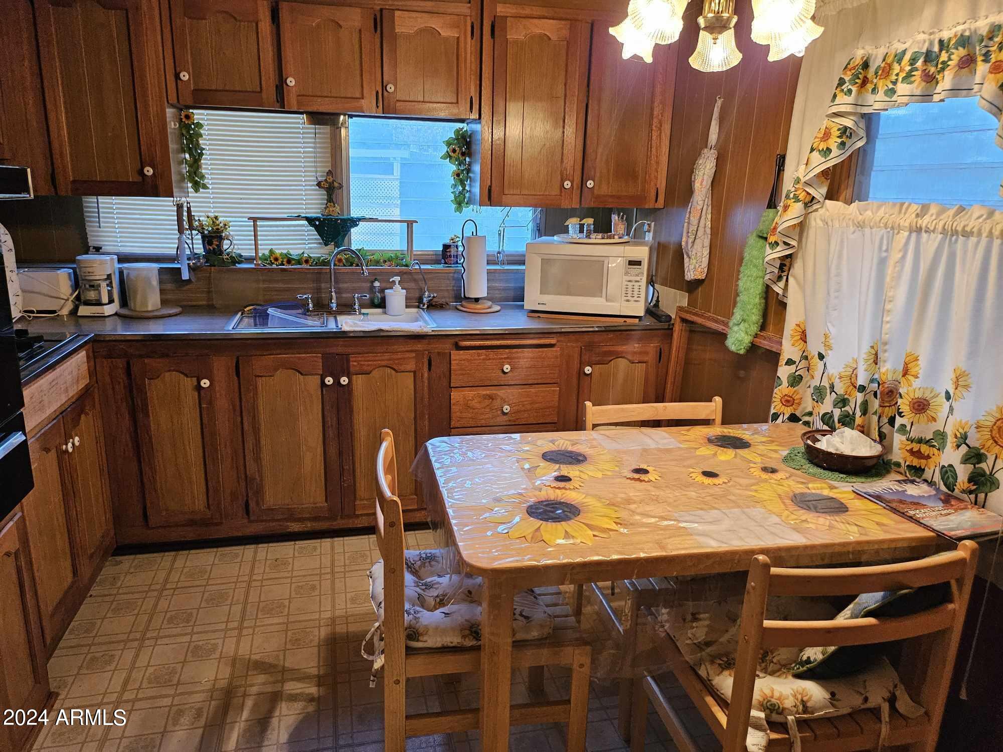 700 White Spar Road, Unit 22 Prescott, AZ 86303 - Photo 10 of 16 Kitchen