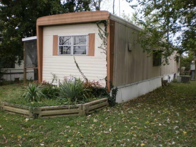 1210 London Bridge Road Madison, TN 37115 - Photo 1 of 9 Gallery Image 1