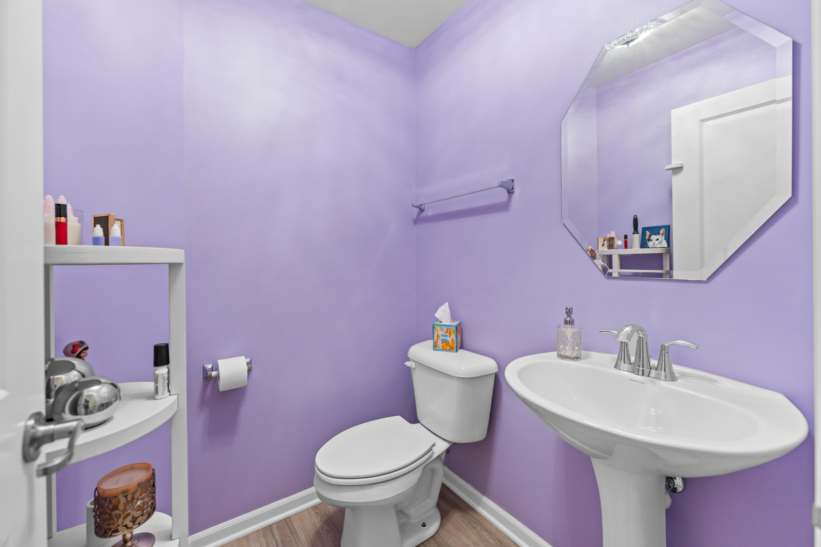 1627 Sager Way Batavia, IL 60510 - Photo 13 of 30 a bathroom with a sink mirror and toilet