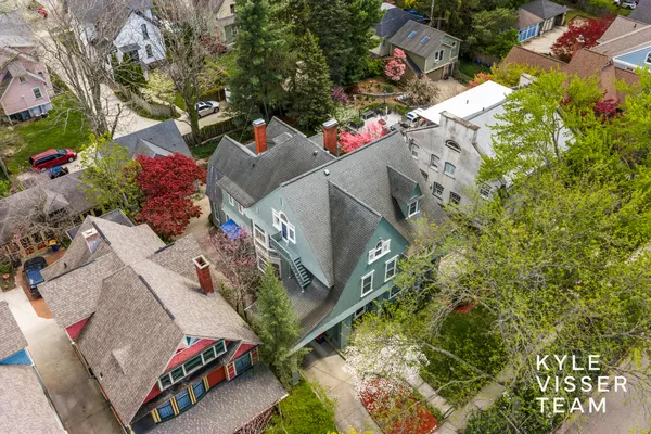 $895,000 | Undisclosed Address, Grand Rapids, MI 49503