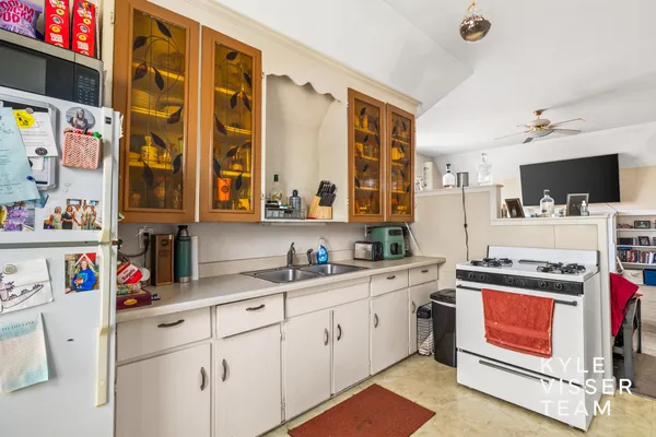 $895,000 | Undisclosed Address, Grand Rapids, MI 49503