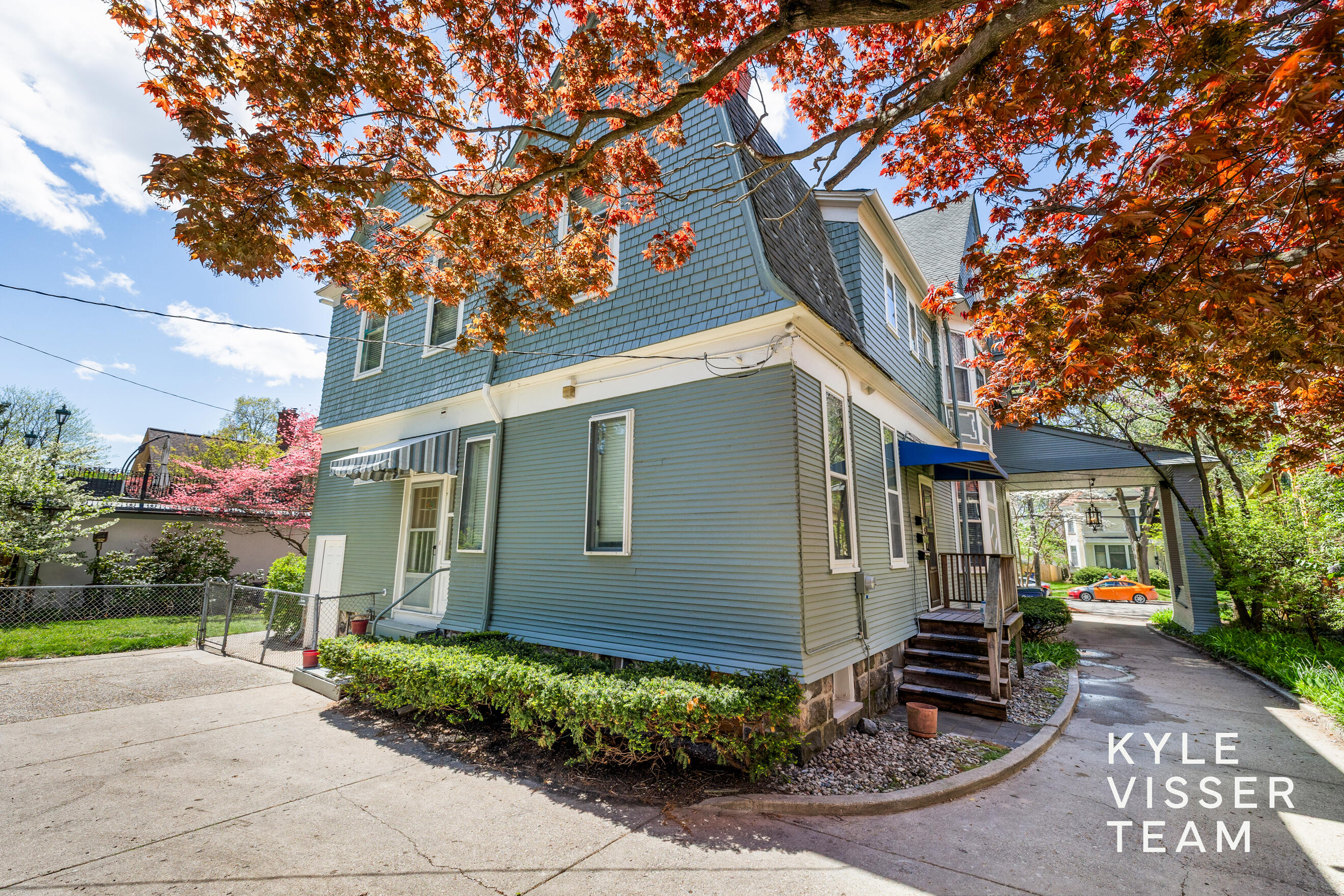 304 Paris Avenue Southeast Grand Rapids, MI 49503 - Photo 49 of 62 Exterior Back