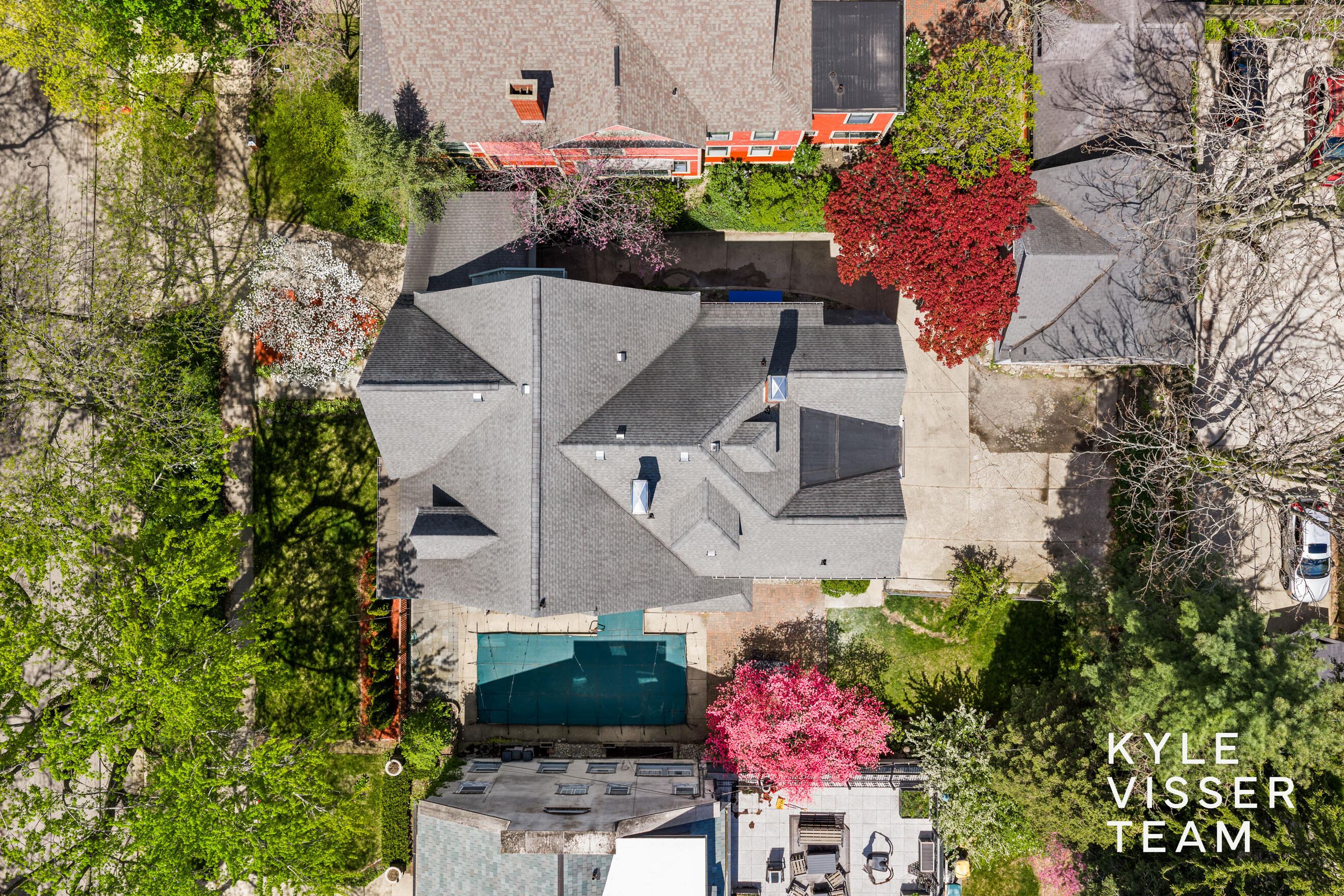 304 Paris Avenue Southeast Grand Rapids, MI 49503 - Photo 57 of 62 Aerial