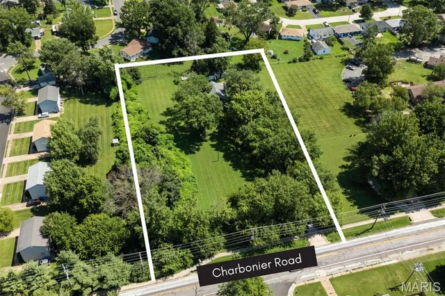 $175,000 | 1625 Charbonier Road, Florissant, MO 63031