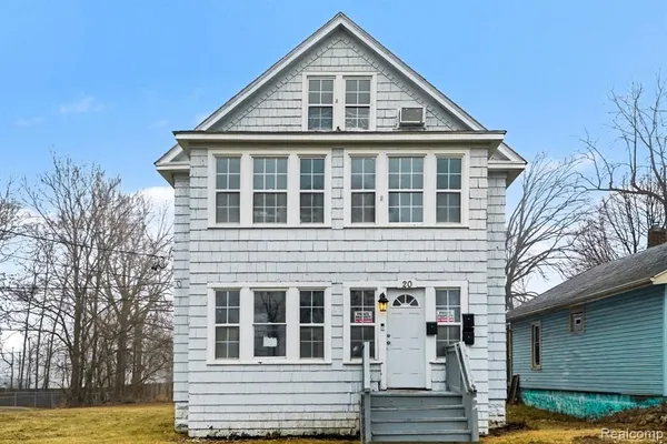 $800 | 20 Frank Street, Pontiac, MI 48342