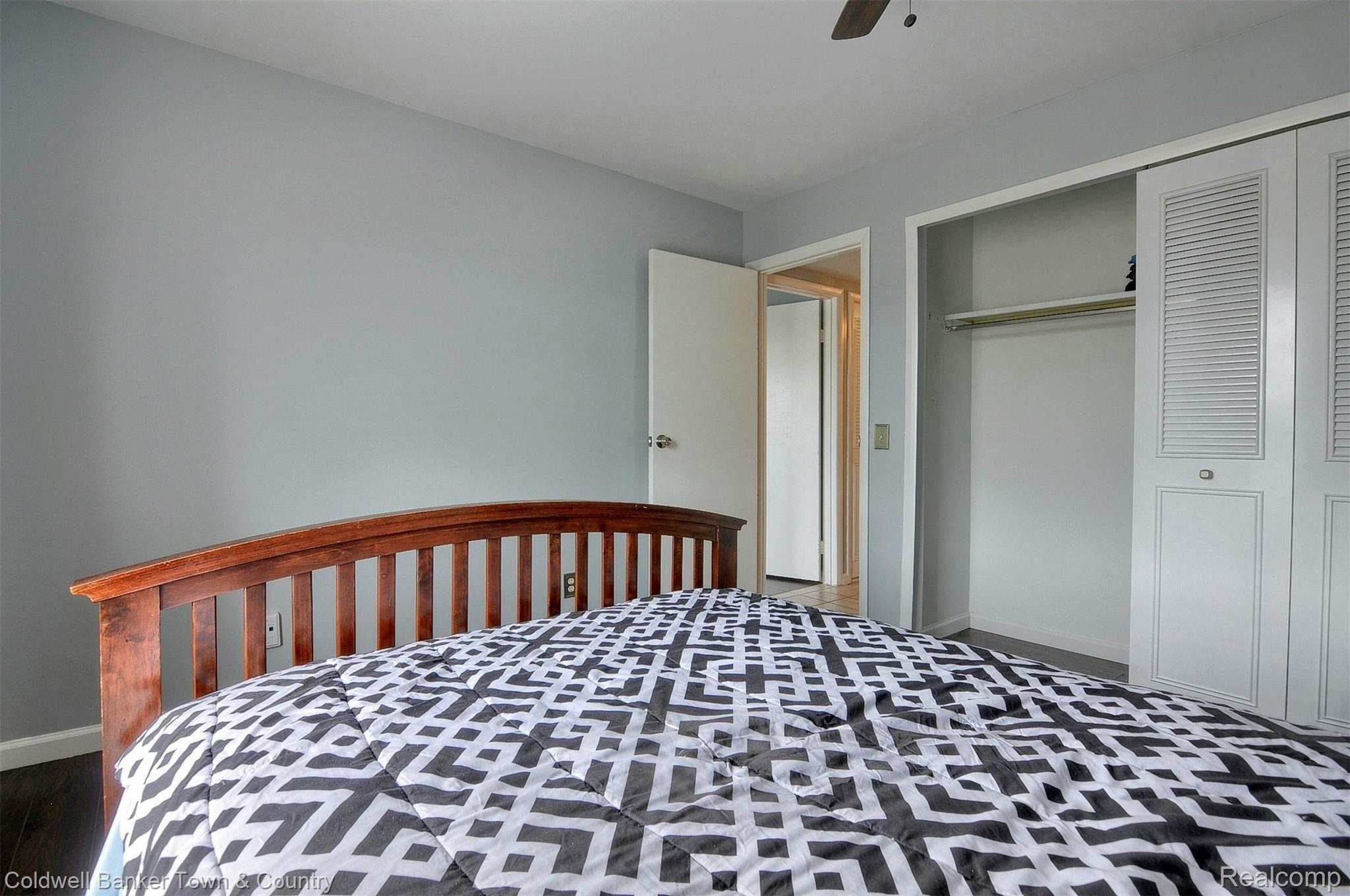 515 West Highland Road, Unit 3 Howell, MI 48843 - Photo 21 of 25 36 2nd-Bedroom-3rd-View.jpg