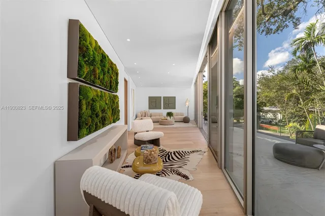 $9,950,000 | 1616 Onaway Drive, Miami, FL 33133