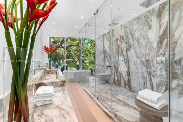 $9,950,000 | 1616 Onaway Drive, Miami, FL 33133