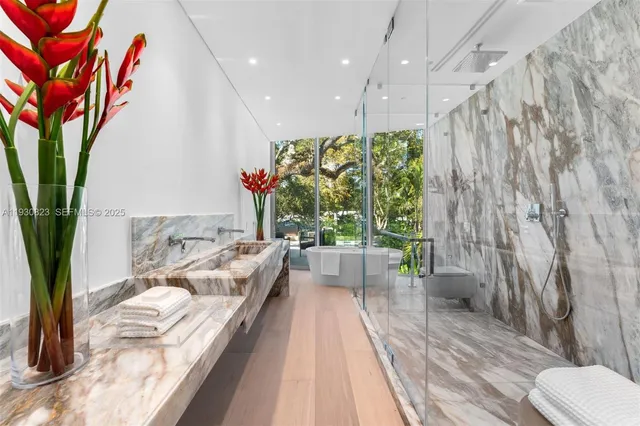 $9,950,000 | 1616 Onaway Drive, Miami, FL 33133