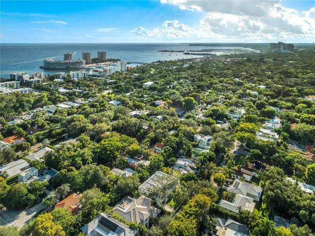 $9,950,000 | 1616 Onaway Drive, Miami, FL 33133