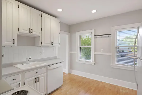 $2,195 | 5004 Oliver Avenue South, Unit 2, Minneapolis, MN 55419