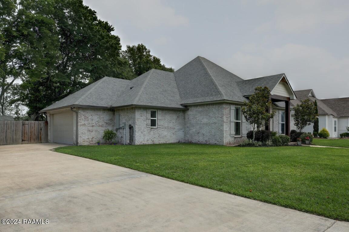 101 Whispering Meadows Road Broussard, LA 70518 - Photo 2 of 34 101 WhisperingMeadow-1