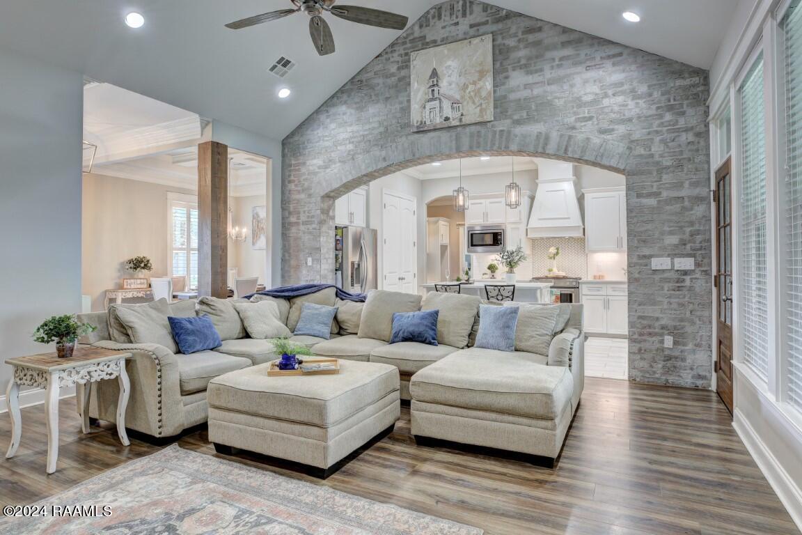 101 Whispering Meadows Road Broussard, LA 70518 - Photo 10 of 34 101 WhisperingMeadow-10