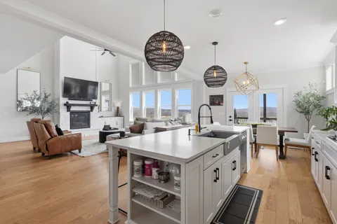 $1,199,000 | 7033 Fiddlers Glen Drive, Arrington, TN 37014