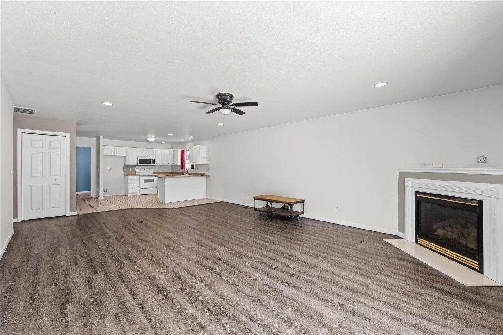 1004 Waters Edge Road Champaign, IL 61822 - Photo 11 of 29