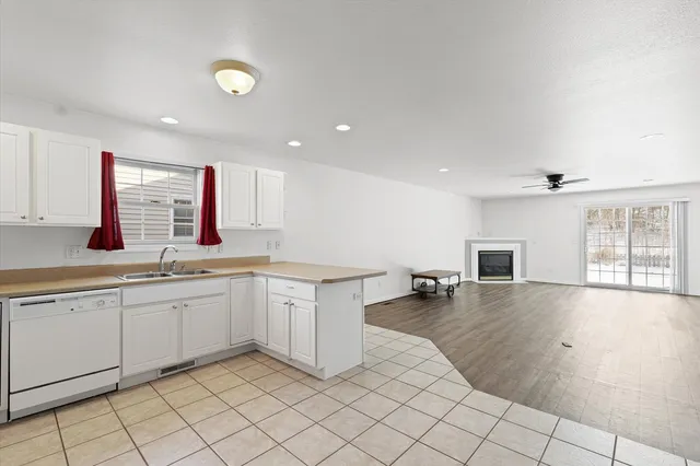 $180,000 | 1004 Waters Edge Road, Champaign, IL 61822