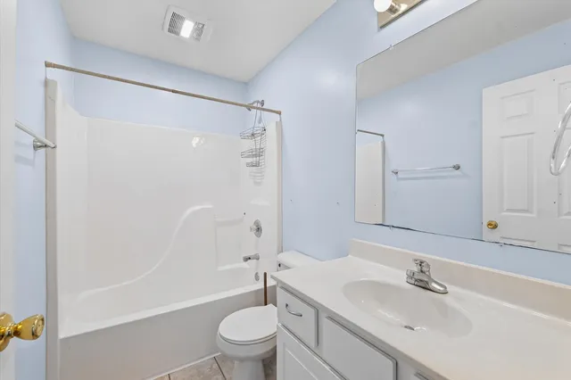 $180,000 | 1004 Waters Edge Road, Champaign, IL 61822