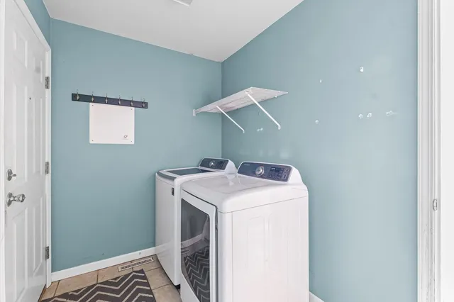 $180,000 | 1004 Waters Edge Road, Champaign, IL 61822