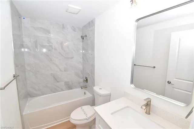 $2,200 | 208 Sunset Road, Rotonda West, FL 33947