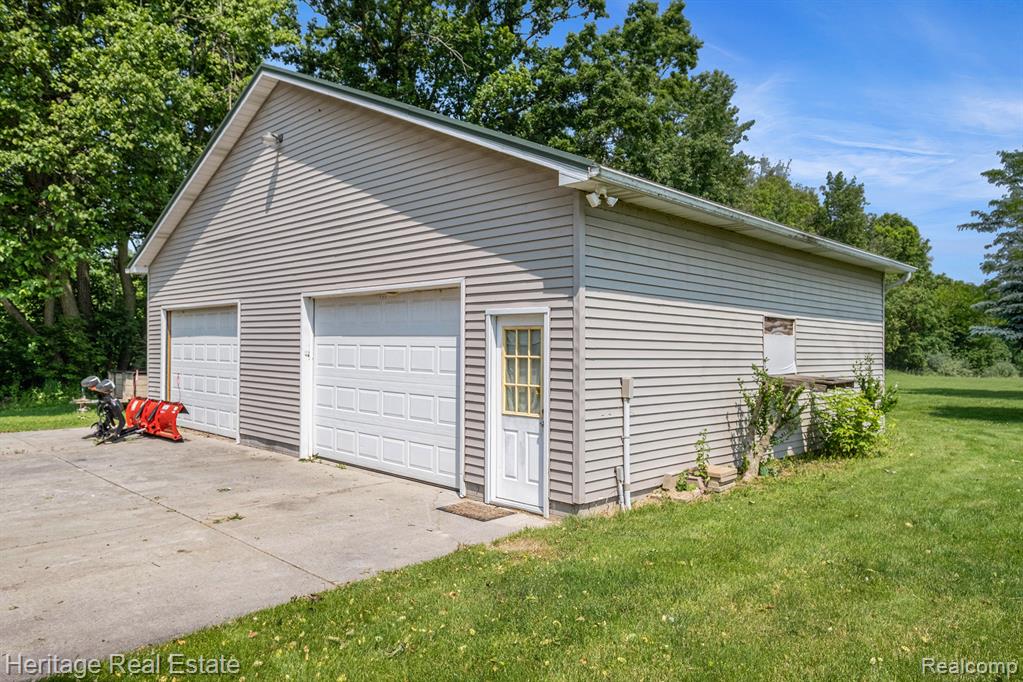 4864 Holmes Road Goodrich, MI 48438 - Photo 21 of 48
