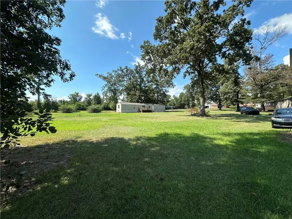 $215,000 | 349 Harper Road, Hineston, LA 71438