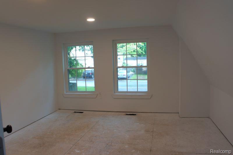 3322 Emmons Avenue Rochester Hills, MI 48307 - Photo 26 of 51