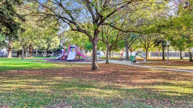 $600,000 | 742 North Marion Avenue, Clovis, CA 93611