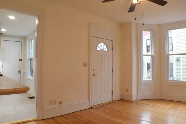 $3,400 | 120 Pearl Street, Unit 1, Cambridge, MA 02139