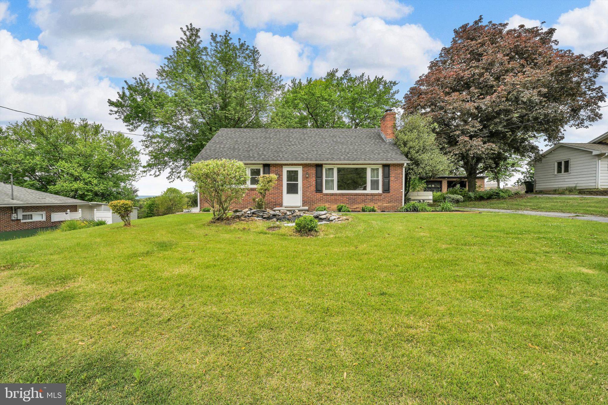 2909 Tunnel Hill Road Lebanon, PA 17046 - Photo 2 of 30