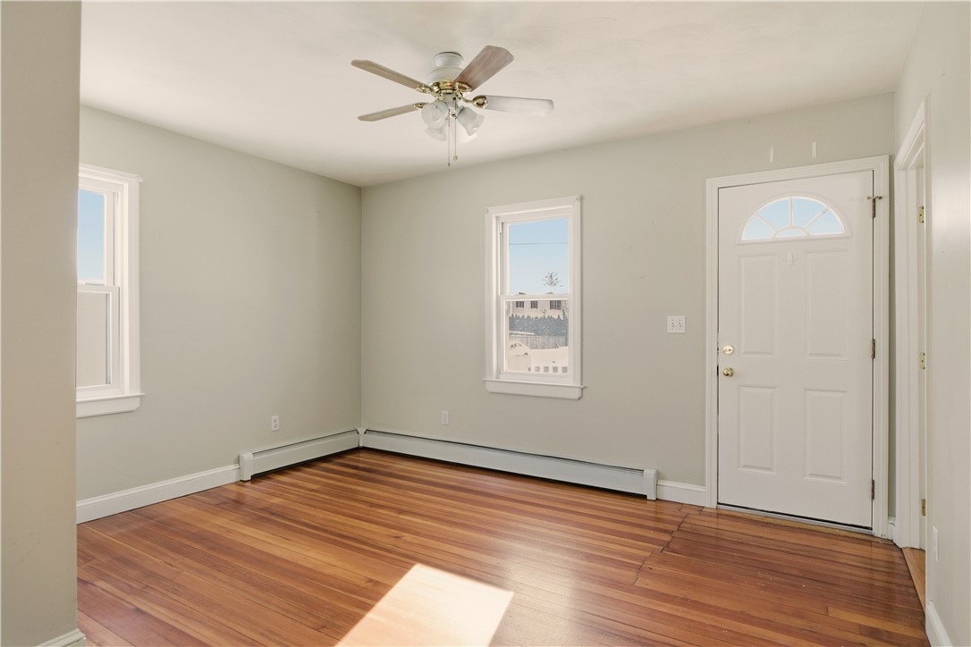 293 State Street Bristol, RI 02809 - Photo 26 of 48 1st floor living room, front door