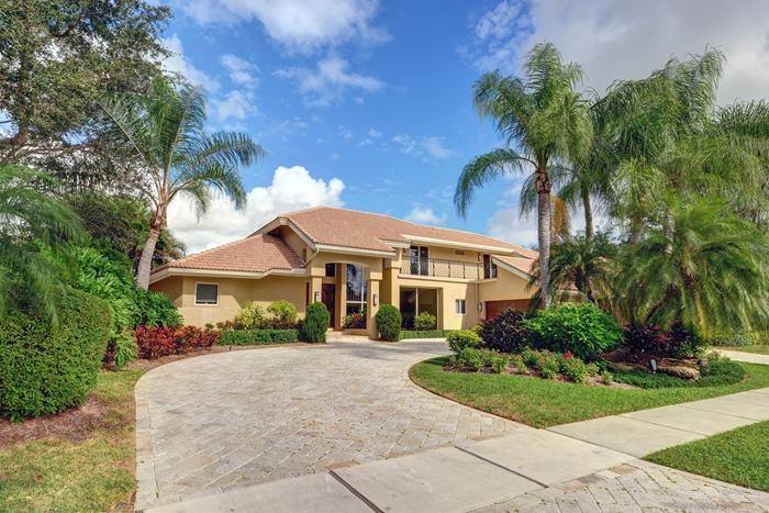 3265 St James Drive Boca Raton, FL 33434 - Photo 3 of 42 exteriorfront_700
