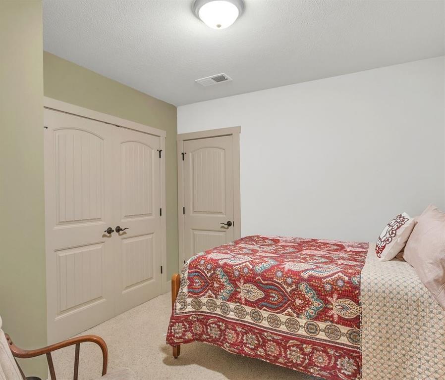 2135 John's Ridge Road Coraopolis, PA 15108 - Photo 19 of 25 Gallery Image 19