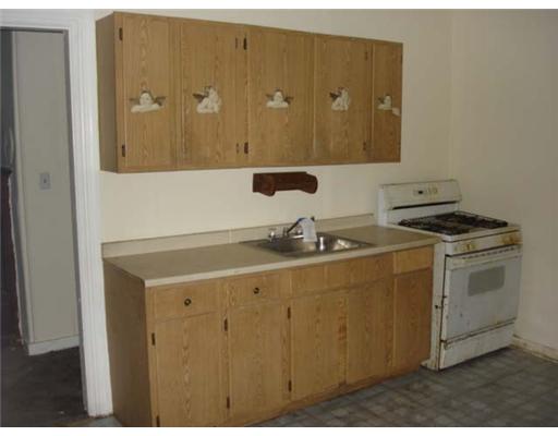 307 High Street Pawtucket, RI 02860 - Photo 4 of 8 Kitchen.