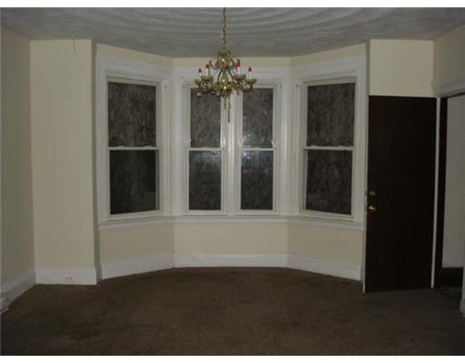 307 High Street Pawtucket, RI 02860 - Photo 7 of 8 Living Room.