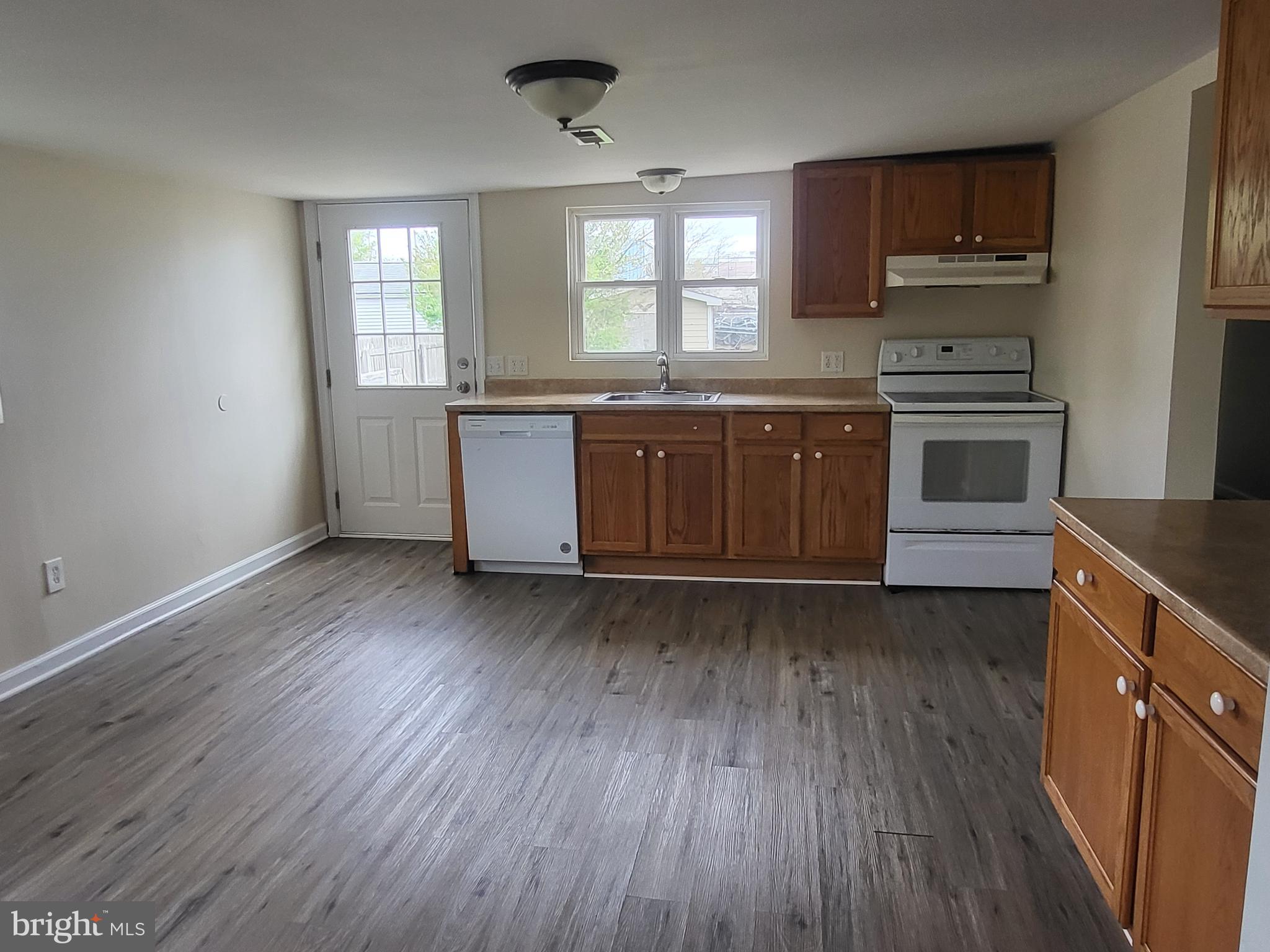 15 Meadow Road New Castle, DE 19720 - Photo 7 of 24 Gallery Image 7
