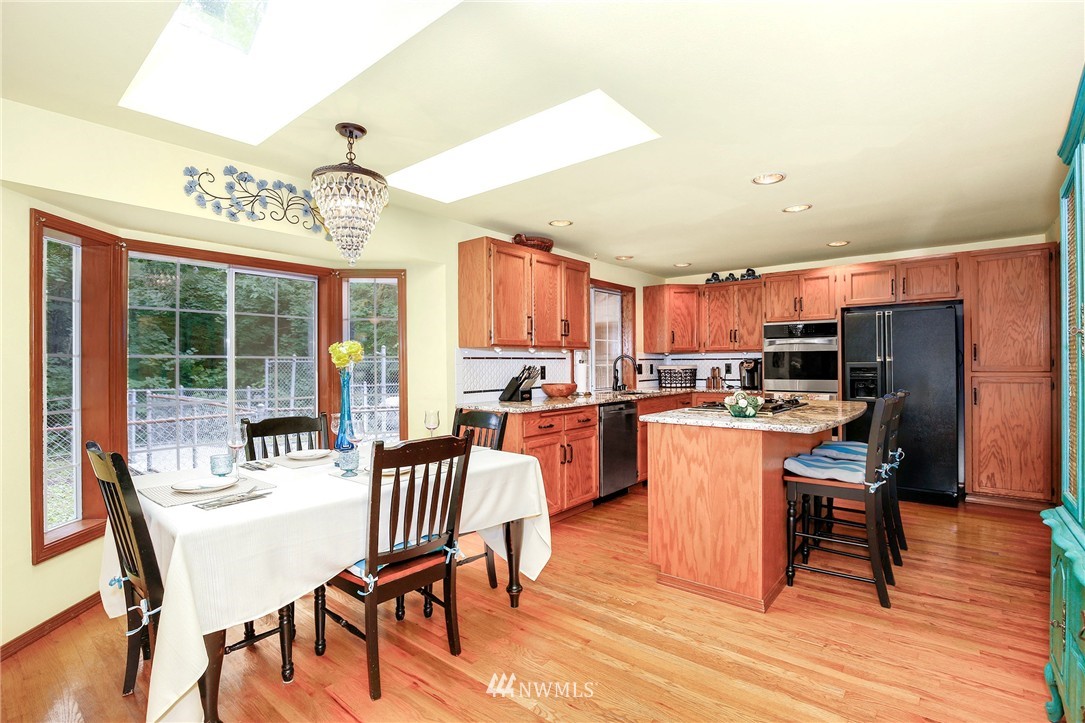 16918 Mountain View Road Northeast Duvall, WA 98019 - Photo 12 of 25 Gallery Image 12