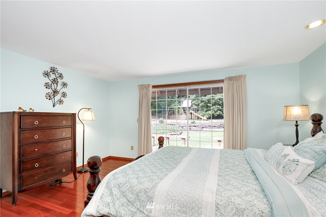 16918 Mountain View Road Northeast Duvall, WA 98019 - Photo 17 of 25 Gallery Image 17