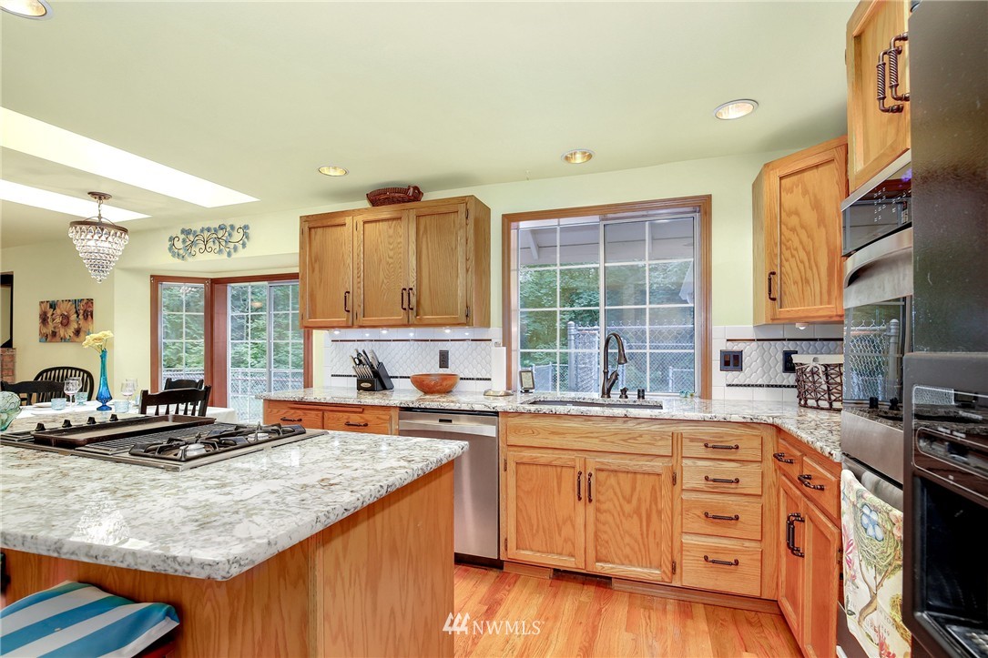 16918 Mountain View Road Northeast Duvall, WA 98019 - Photo 8 of 25 Gallery Image 8