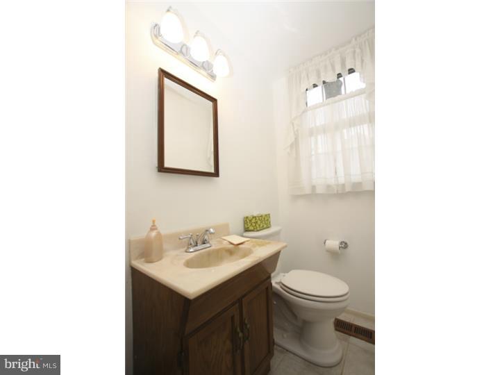 17 Doncaster Road Cherry Hill, NJ 08003 - Photo 20 of 24 Bathroom
