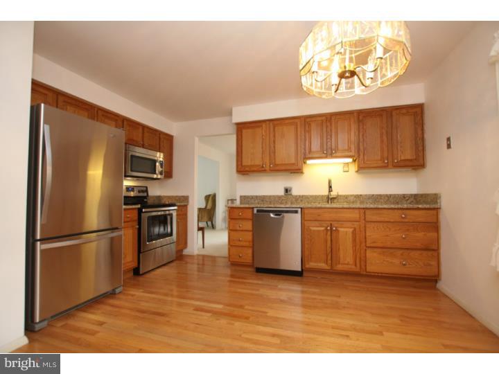 17 Doncaster Road Cherry Hill, NJ 08003 - Photo 10 of 24 Kitchen