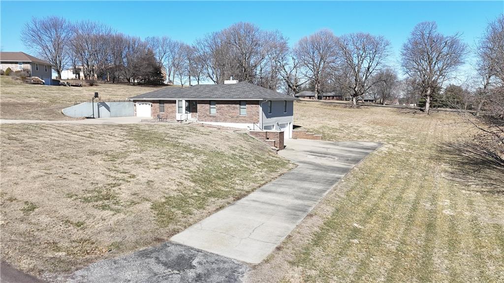 9 Southeast Hilltop Terrace Road St. Joseph, MO 64507 - Photo 39 of 40